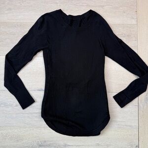 Lululemon Black Long Sleeve Sweater